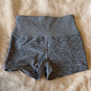 ALO Yoga Women's Heather Gray Athletic Shorts